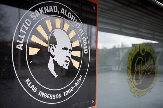 Minnestavla för Klas Ingesson på Borås arena
