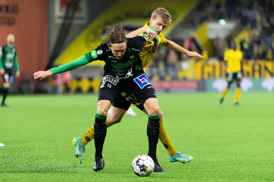 Varbergs Joakim Lindner och Elfsborgs Jeppe Møldrup Okkels