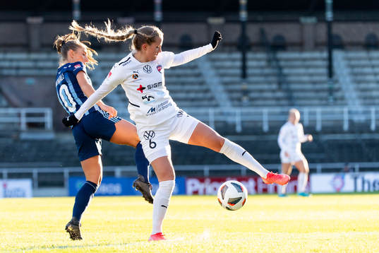 Rosengårds Ria Noora Minerva Öling och  Djurgårdens