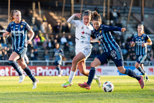 Rosengårds Loreta Kullashi och Djurgårdens Julia