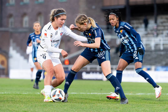 Rosengårds Loreta Kullashi och Djurgårdens Sara Olai