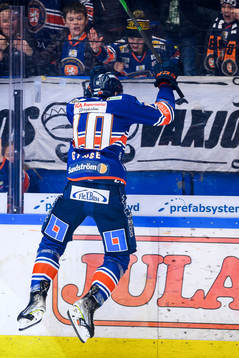 Växjös Richard Gynge jublar