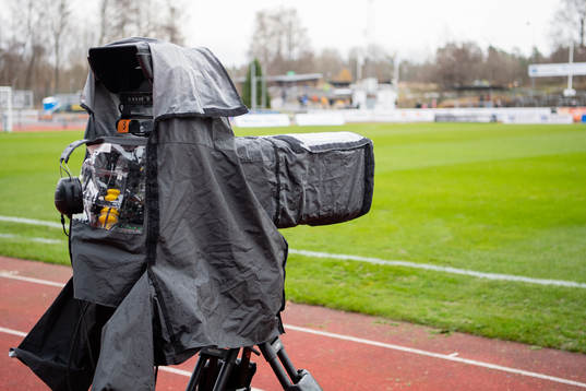 Kamera före fotbollsmatchen i Superettan mellan Värnamo