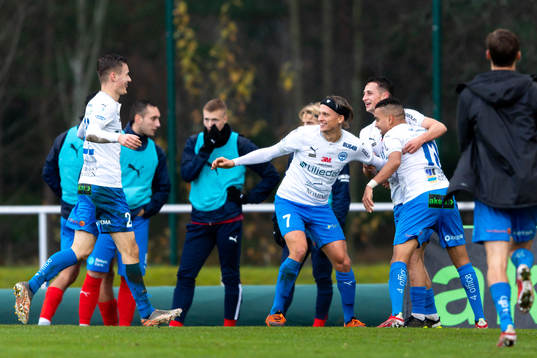 Värnamos Joel Stevens jublar