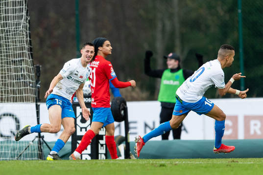 Värnamos Joel Stevens jublar