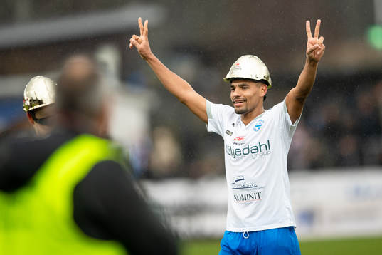 Värnamos Wenderson Oliveira do Nascimento jublar
