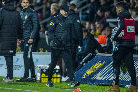 Mjällbys tränare Anders Torstensson deppar