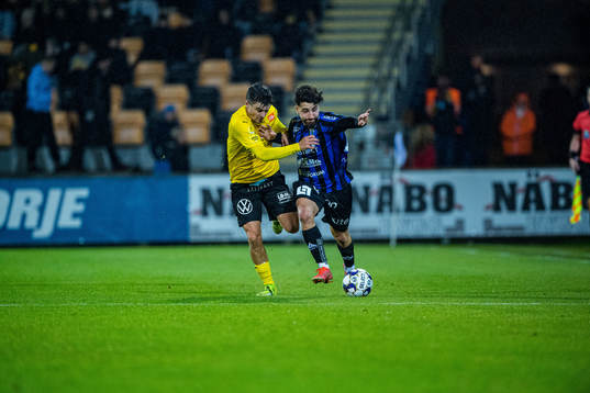 Mjällbys Jesper Gustavsson  och Sirius Moustafa Zeidan