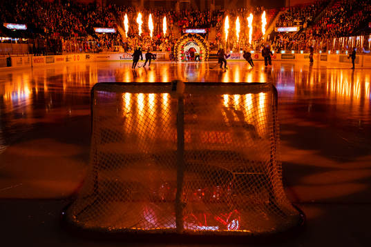 Frölundas intro innan ishockeymatchen i SHL mellan