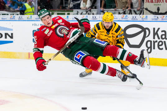 Frölundas Elmer Söderblom faller