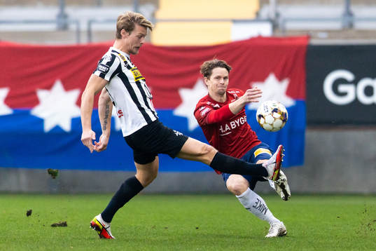 Landskronas Robin Hofsö och Örgrytes Anton Lans