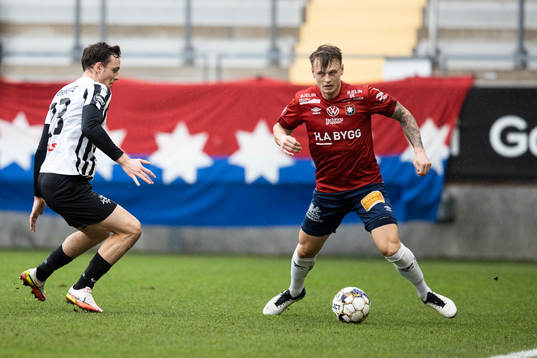Örgrytes Marcus Haglind Sangré mot Landskronas Andreas