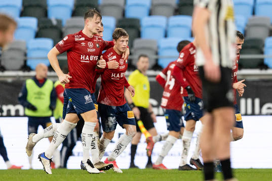 Örgrytes Anton Andreasson jublar