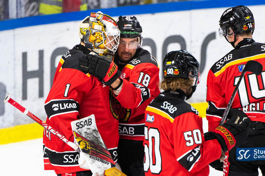 Luleås målvakt Jesper Wallstedt och Sami Lepistö