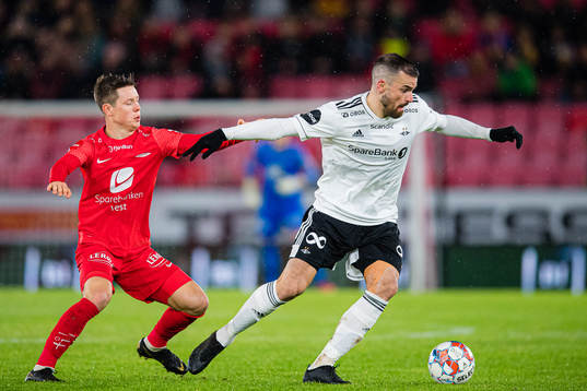 Mathias Knutsen Rasmussen of Brann and Dino Islamovic of