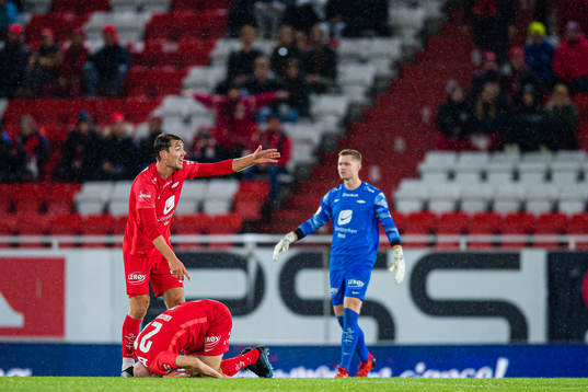 Fredrik Pallesen Knudsen of Brann and Ruben Kristiansen of