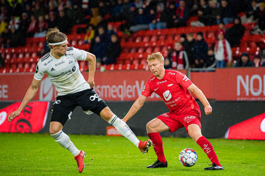 Olaus Jair Skarsem of Rosenborg and Sivert Heltne Nilsen of