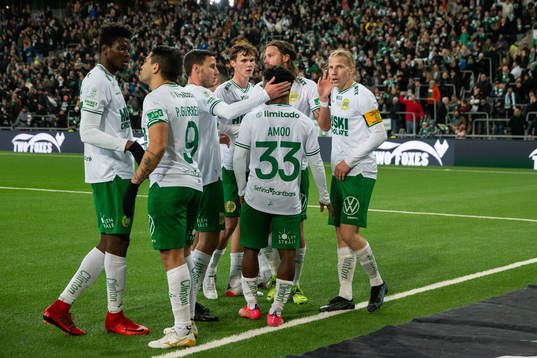 Hammarbys Gustav Ludwigson jublar