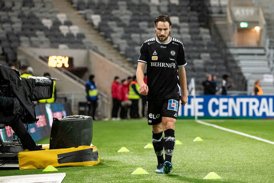 Örebros Kevin Walker deppar