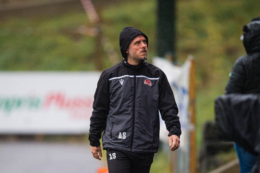 Alexander Straus, head coach of Sandviken