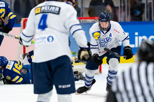 Västerbottens Gustav Öberg Andersson  jublar