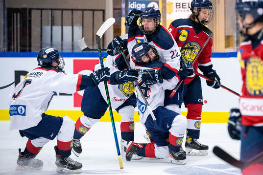 Stockholm Nords Melvin Fernström jublar