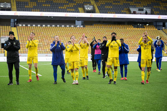 Sundsvalls spelare jublar