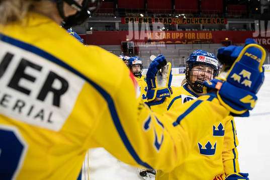 Lina Ljungblom of Sweden celebrates