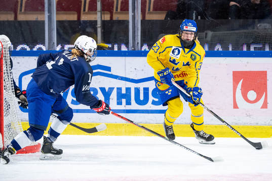 Thea Johansson of Sweden