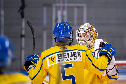 Goalkeeper Emma Söderberg of Sweden celebrates