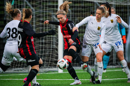 Brommapojkarnas Saga Swedman och Umeås Stina Gunnebrink