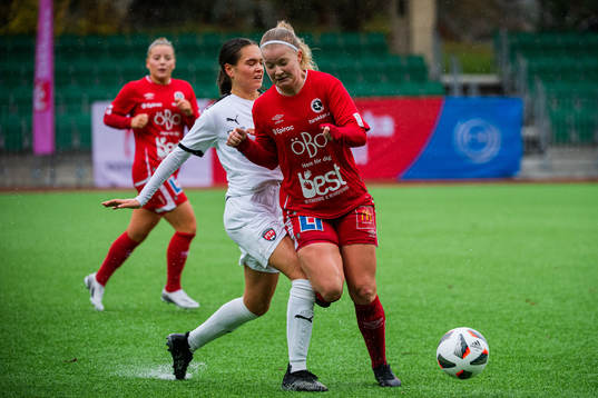 Rosengårds Siri Theilgaard-Mönch och Örebros Rebecka
