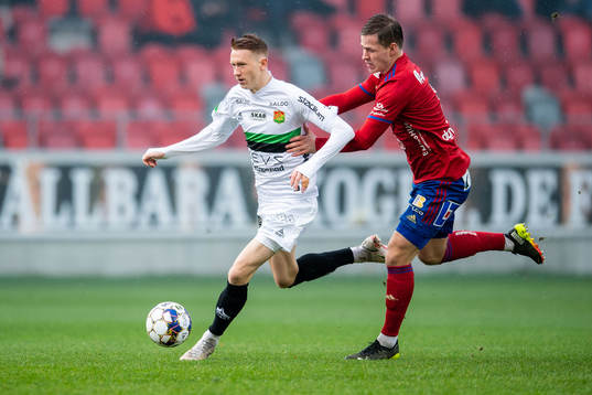 GAIS Julius Lindberg och Östers Alex Thor Hauksson