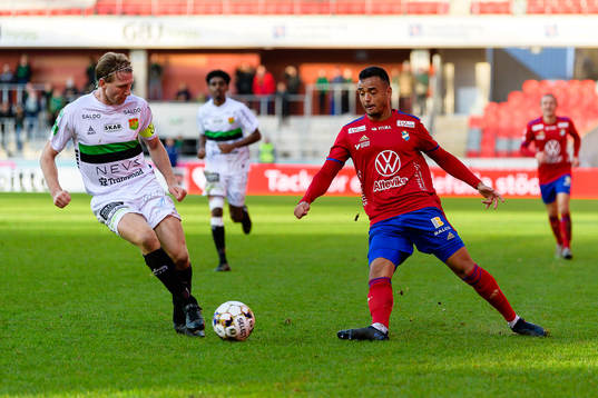 GAIS August Wängberg och Östers Marc Rochester Sörensen
