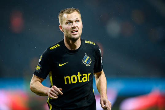 s Sebastian Larsson