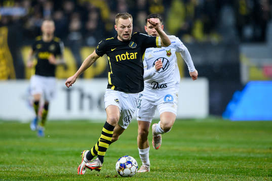 s Sebastian Larsson