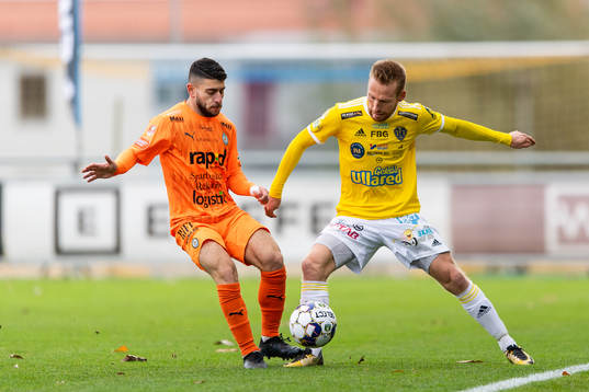 AFC Eskilstunas André Alsanati och Falkenbergs Tobias