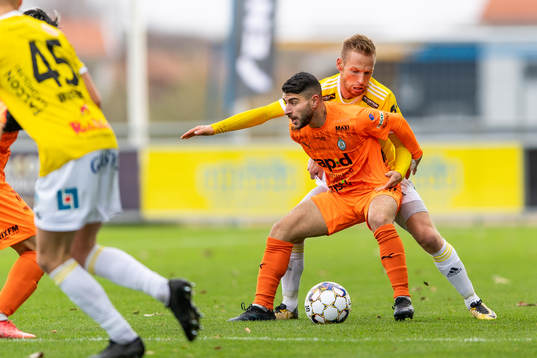 AFC Eskilstunas André Alsanati och Falkenbergs Tobias