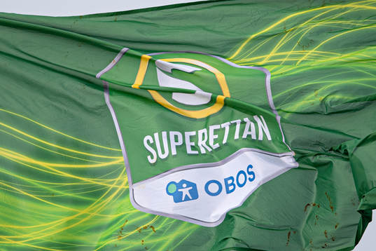 Flagga med superettan