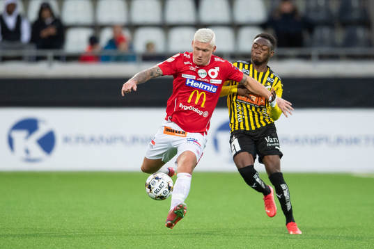 Degerfors Victor Edvardsen och Häckens Benie Adama Traore