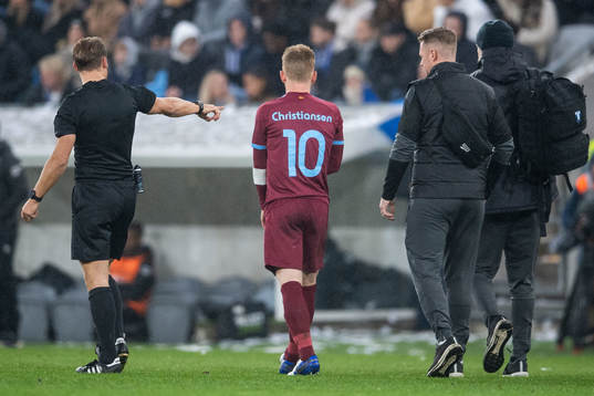 Malmö FFs Anders Christiansen lämnar planen
