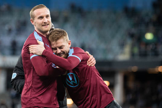 Malmö FFs Franz Brorsson och Anders Christiansen jublar