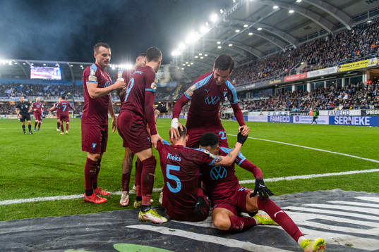 Malmö FFs Eric Larssonm Sergio Pena, Veljko Birmancevic,