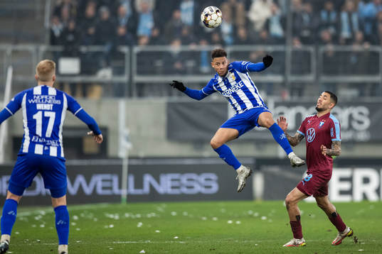 IFK Göteborgs Tobias Sana och Malmö FFs Sergio Pena