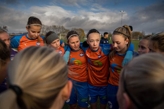 Bläddra bland fler bilder av Fotboll, Dam, Div 4 Nordvästra Skåne, Vejby - Jonstorp