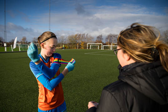 Vejbys Linn Ekstrand med lagkaptensbindeln