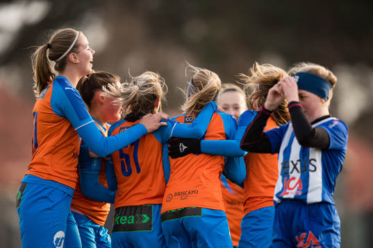 Vejbys spelare jublar