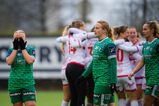 Julie Austdal and Susanne Vistnes of Klepp looks dejected