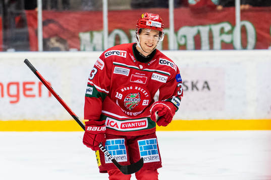 Modos Max Tjernström jublar