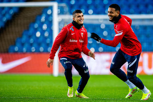 Mohamed Elyounoussi and Joshua King of the Norwegian